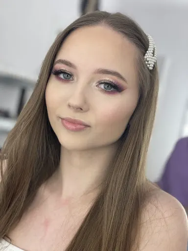 Glow Up Studio Urody Krosno - Joanna Rymarz